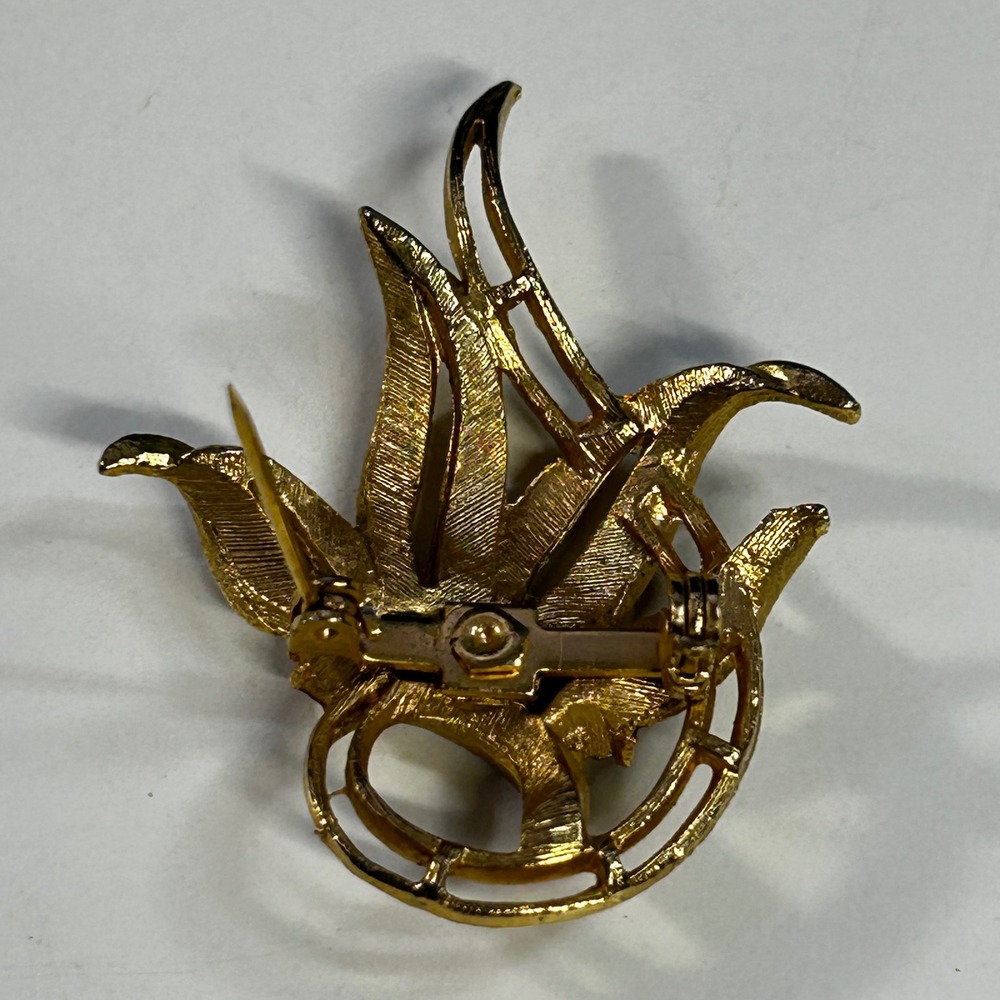 Vintage Gold Tone Floral Spray Brooch Pink Aurora Borealis Rhinestone Pin 2 Inch - Picture 6 of 8